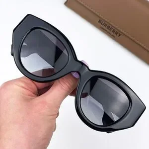?Burberry BE4390 MEADOW 30018G Sunglasses Black Grey Gradient Cat Eye Women Burberry | Accessories | Burberrybe439 Meadow3008g  main image 3